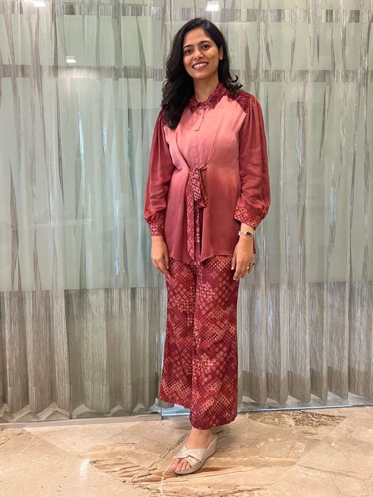 Coral Pink With Maroon Printed Front Tie Knot Set