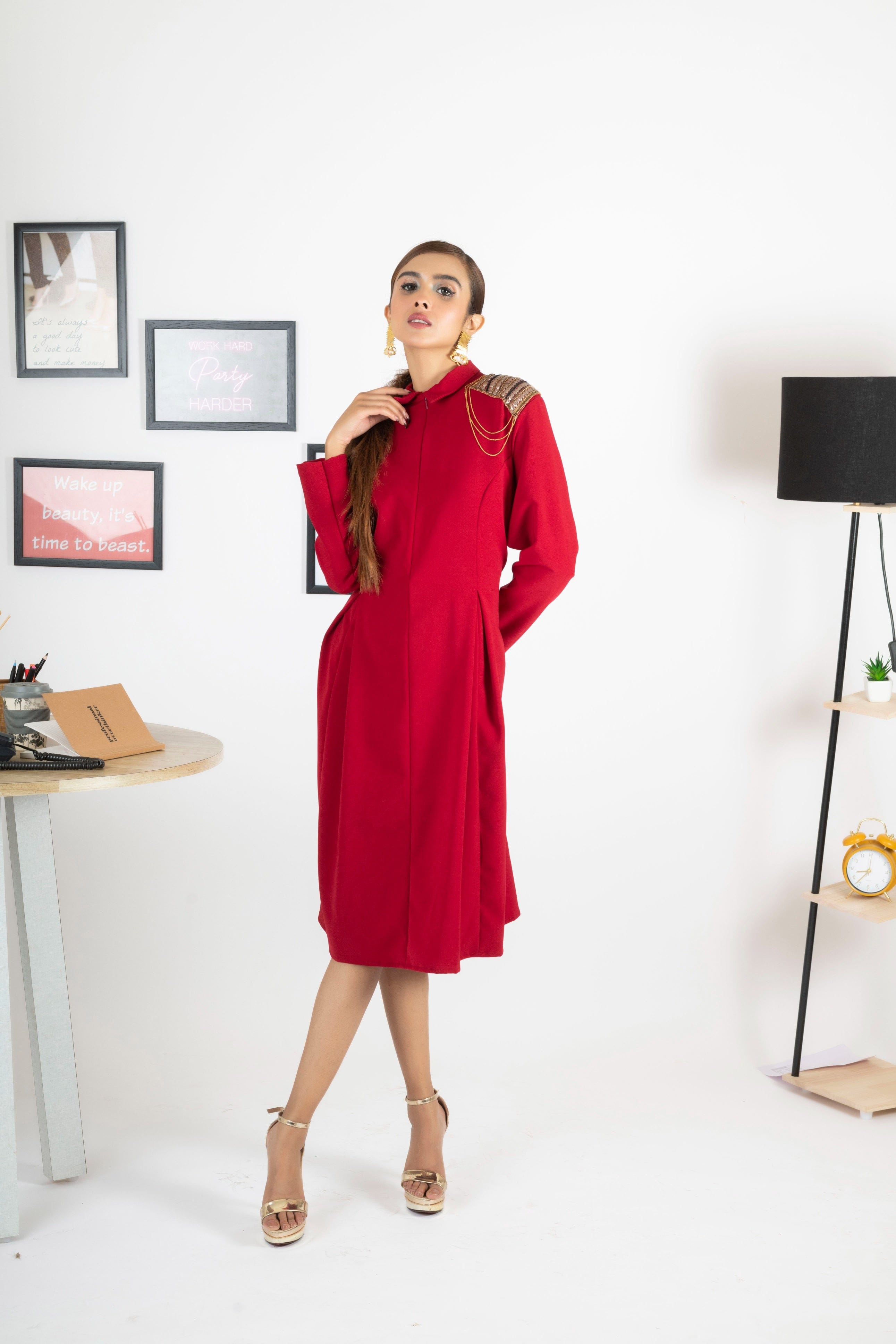 RED SANGRIA CHAINED DRESS